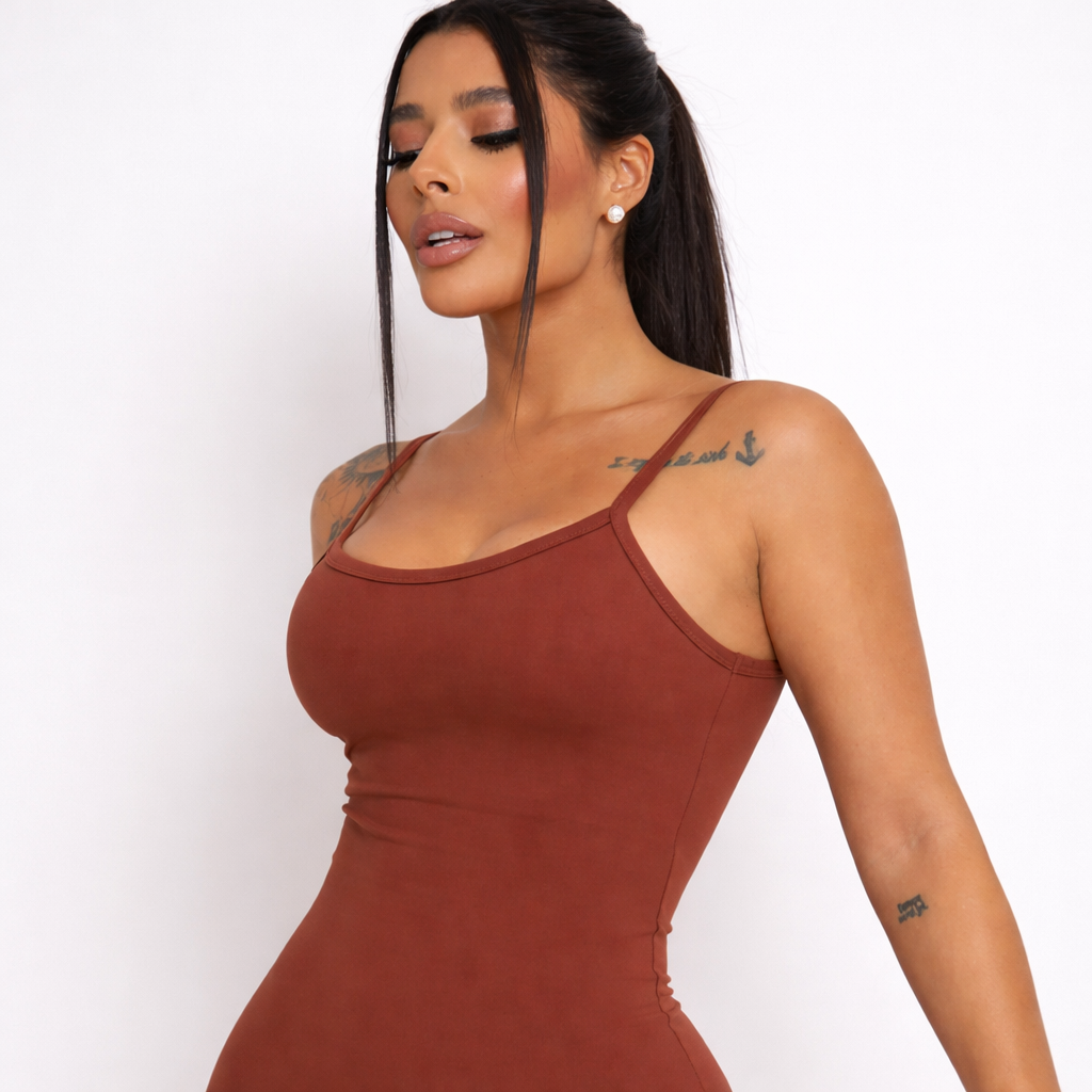 Slim Fit Avelã — Marrom
